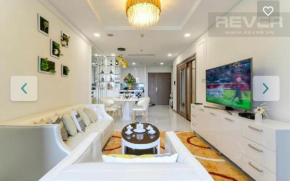 LUXURY HOME 1 BED AT LANDMARK 81/ FREE POOL & GYM